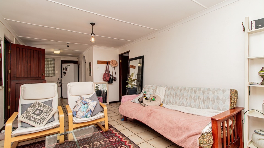 5 Bedroom Property for Sale in The Island Western Cape